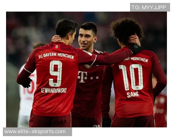 莱万重返德甲对阵拜仁引发球迷愤怒：昔日英雄如今成叛徒